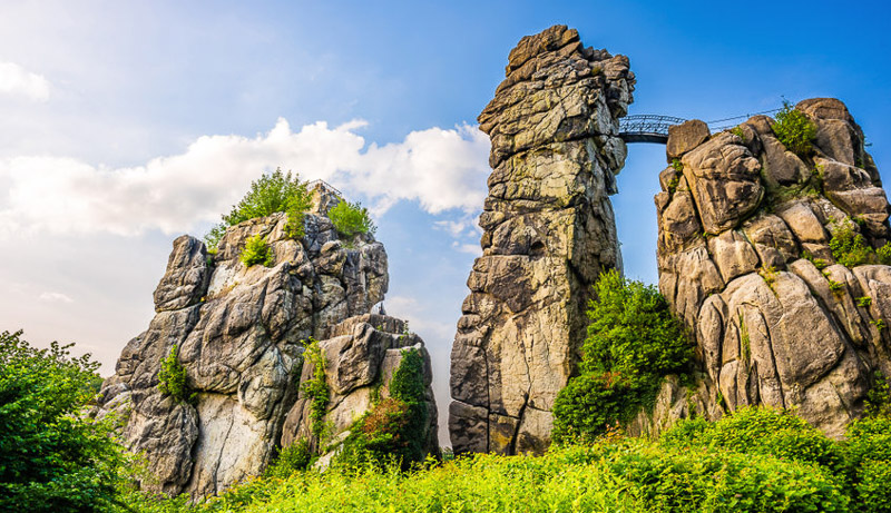 Externsteine und Hermanns Denkmal im Teutoburger Wald